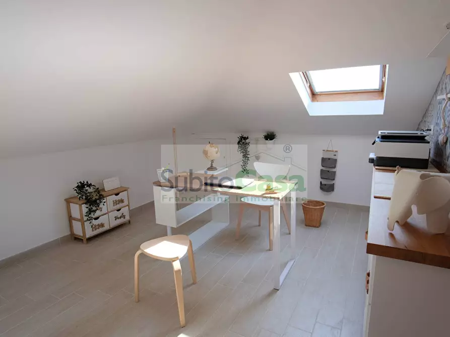 Immagine 8 di Appartamento in vendita  in Via  Dei Vestini 186 a Chieti