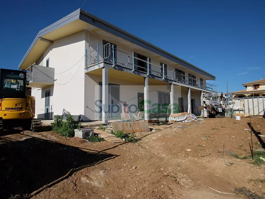 Immagine 25 di Villetta a schiera in vendita  in Via Degli Orti a Abbateggio