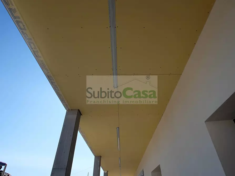 Immagine 27 di Villetta a schiera in vendita  in Via Degli Orti a Abbateggio