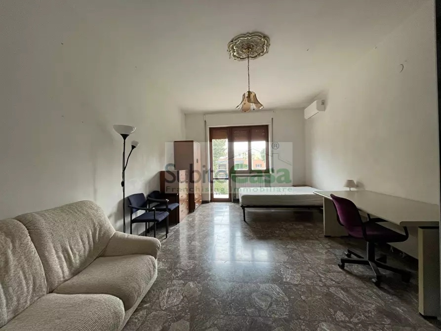 Immagine 8 di Casa semindipendente in affitto  in Viale Unità D'Italia 171 a Chieti