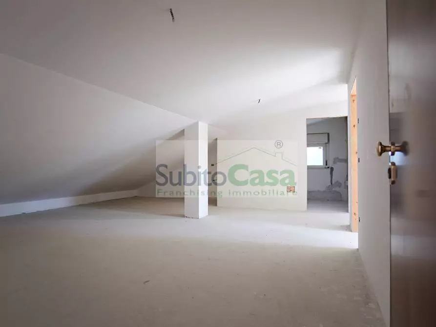 Immagine 18 di Appartamento in vendita  in Contrada Cese a Bucchianico