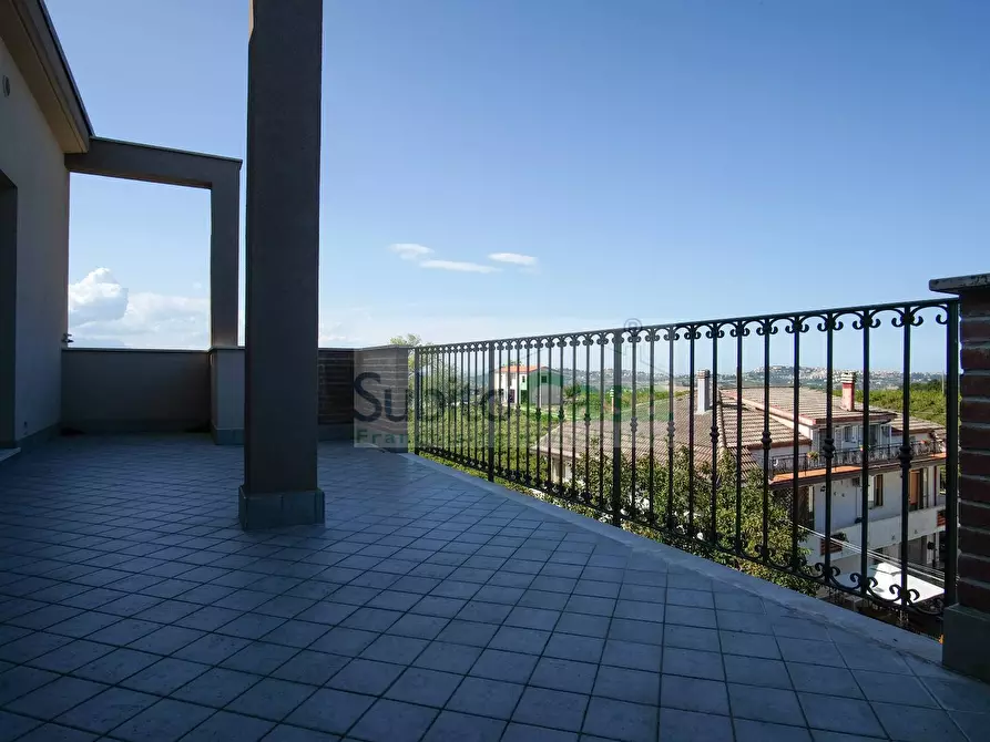 Immagine 35 di Appartamento in vendita  in Contrada Cese a Bucchianico