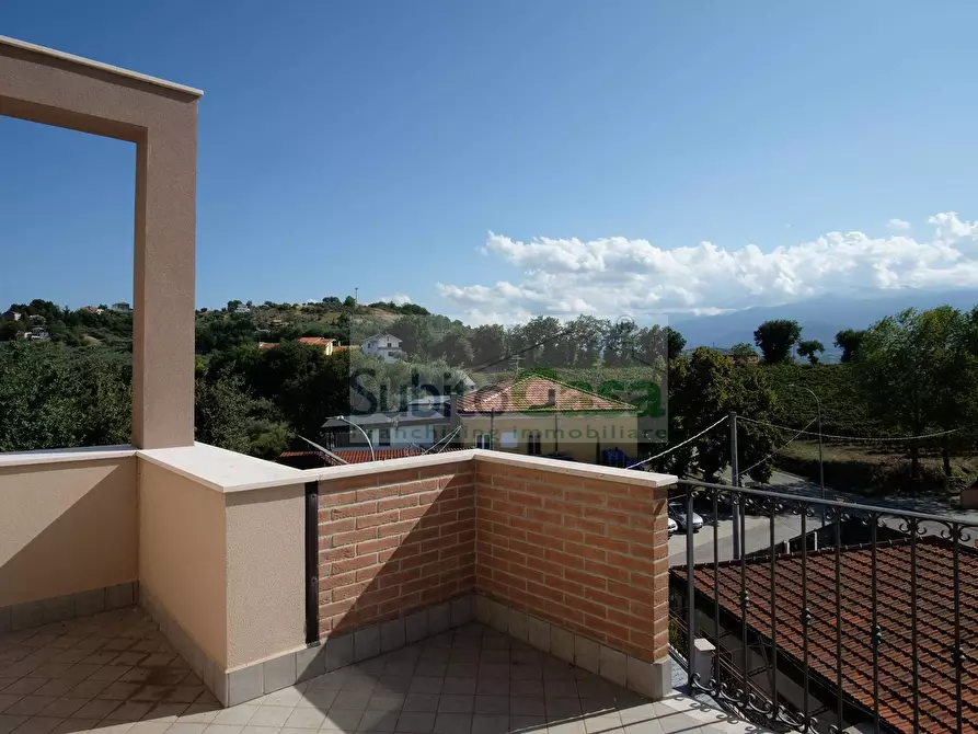 Immagine 38 di Appartamento in vendita  in Contrada Cese a Bucchianico