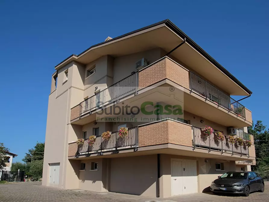 Immagine 45 di Appartamento in vendita  in Contrada Cese a Bucchianico