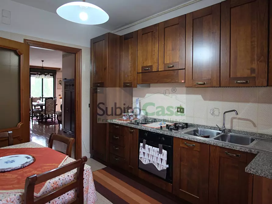 Immagine 12 di Appartamento in vendita  in Via Strabone 3 a Chieti