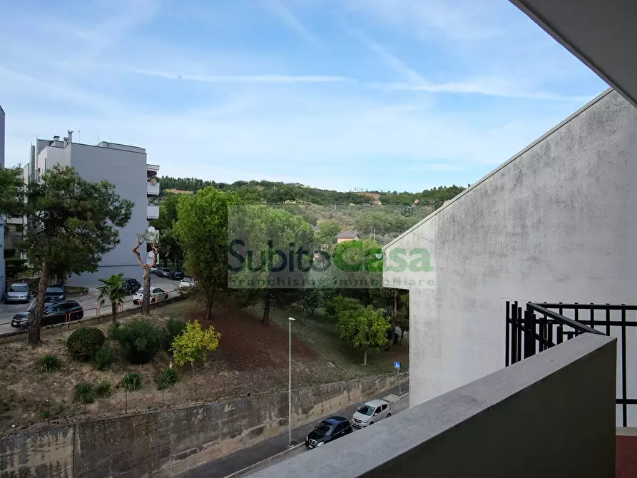 Immagine 13 di Appartamento in vendita  in Via Strabone 3 a Chieti