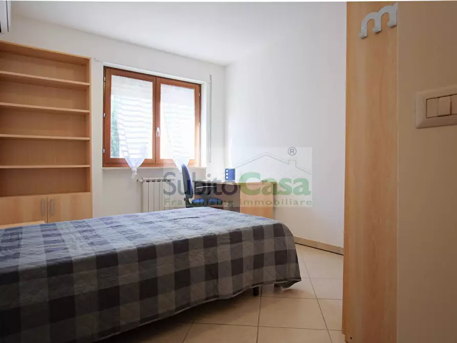 Immagine 21 di Casa semindipendente in affitto  in Via Spalato 9 a Chieti