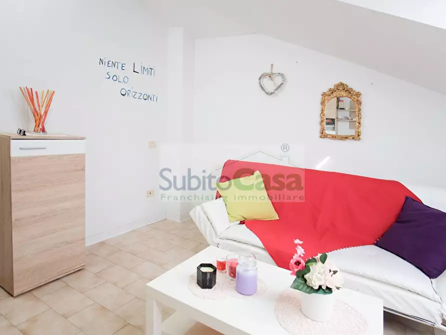 Immagine 5 di Attico in vendita  in Via Dei Peligni 30 a Chieti