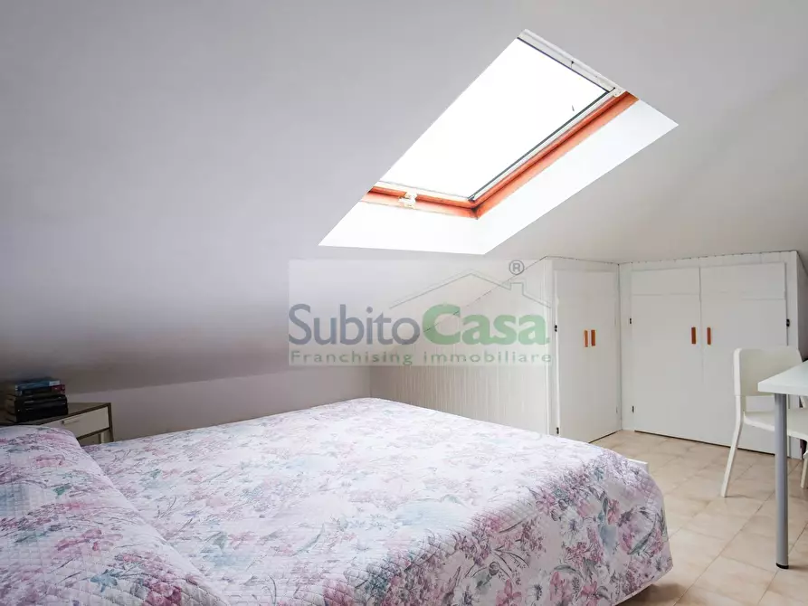 Immagine 15 di Attico in vendita  in Via Dei Peligni 30 a Chieti