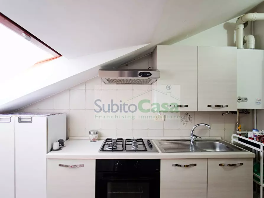 Immagine 34 di Attico in vendita  in Via Dei Peligni 30 a Chieti