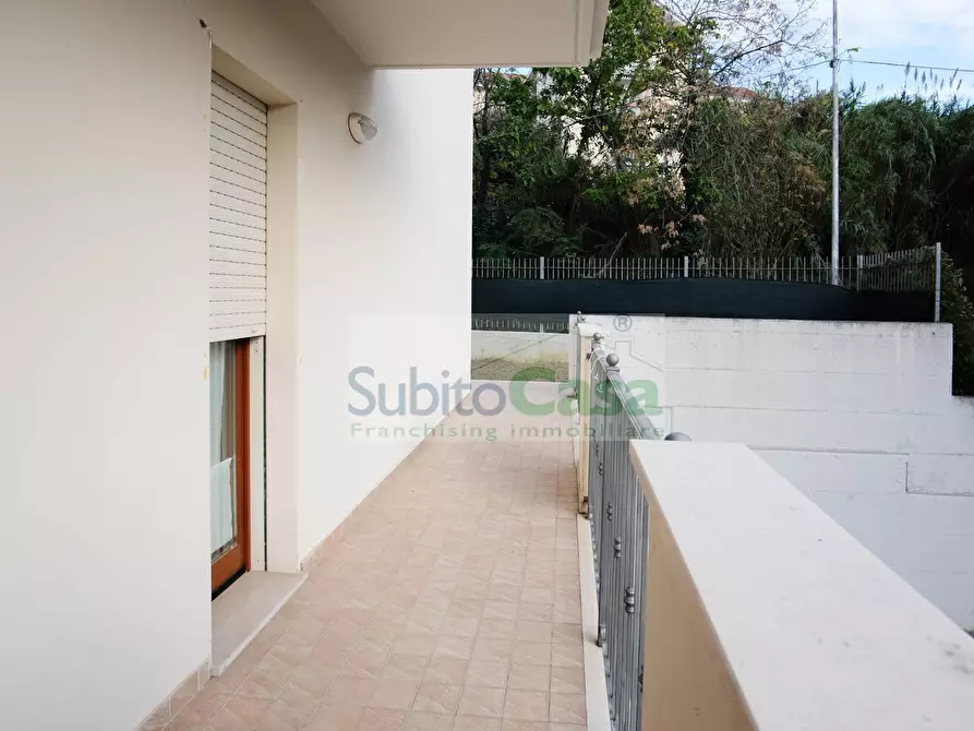 Immagine 44 di Casa semindipendente in affitto  in Via Montenerodomo 25 a Chieti
