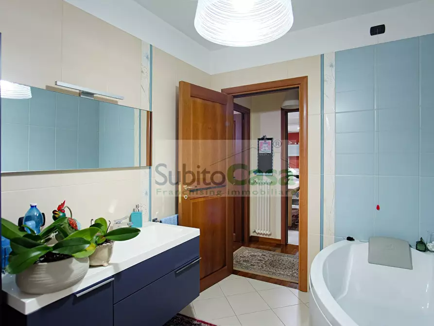 Immagine 17 di Villa in vendita  in Via Bellini a Chieti