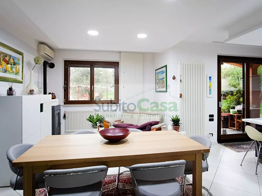 Immagine 13 di Villa in vendita  in Via Bellini a Chieti