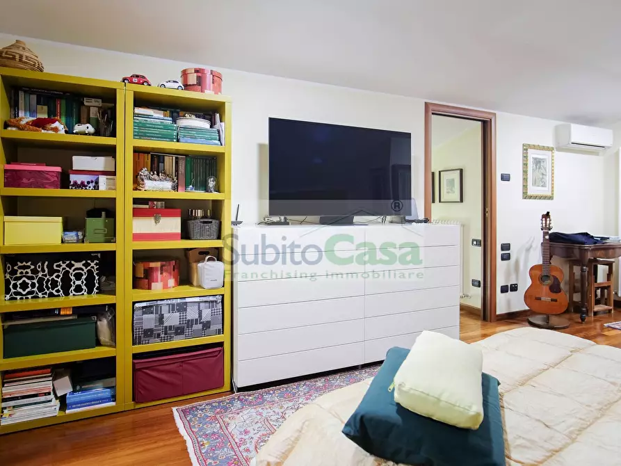 Immagine 27 di Villa in vendita  in Via Bellini a Chieti