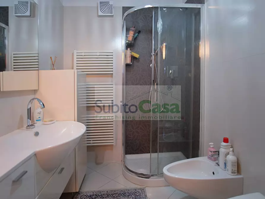 Immagine 41 di Villa in vendita  in Via Bellini a Chieti