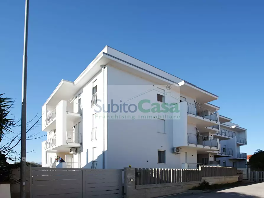 Immagine 4 di Appartamento in vendita  in Via Tommaso di Giovanni snc a Cepagatti