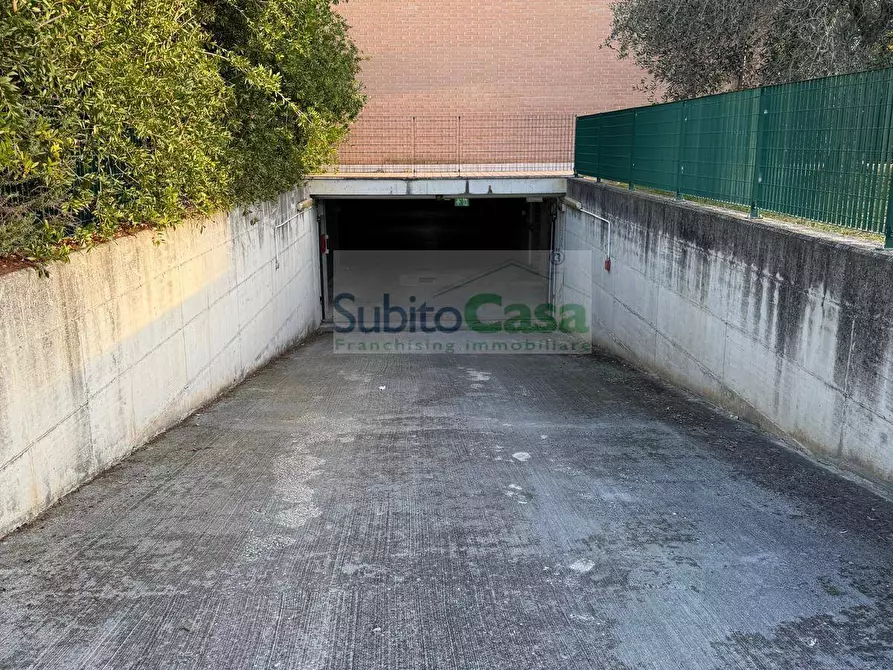 Immagine 2 di Box auto in affitto  a Chieti