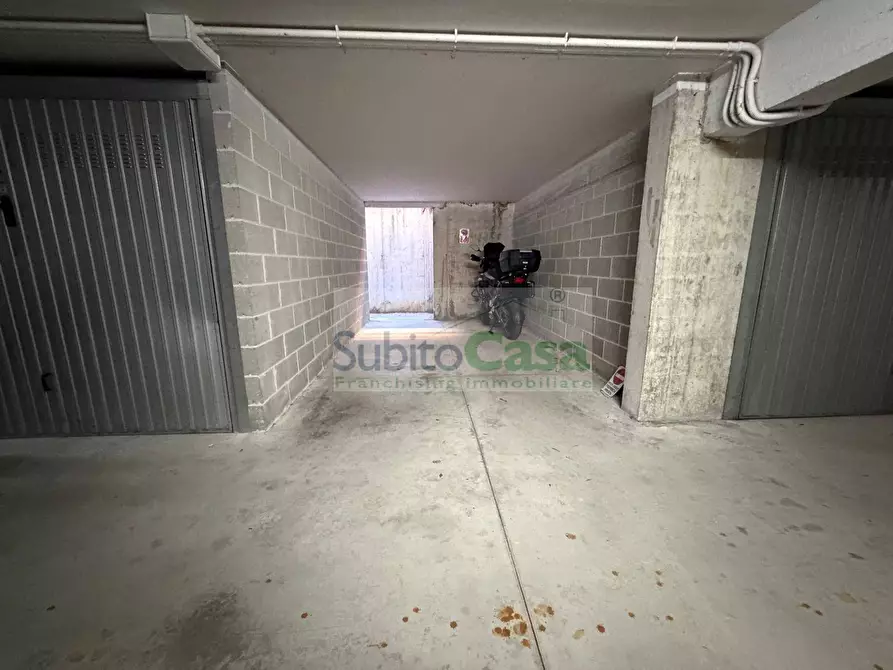 Immagine 7 di Box auto in affitto  a Chieti