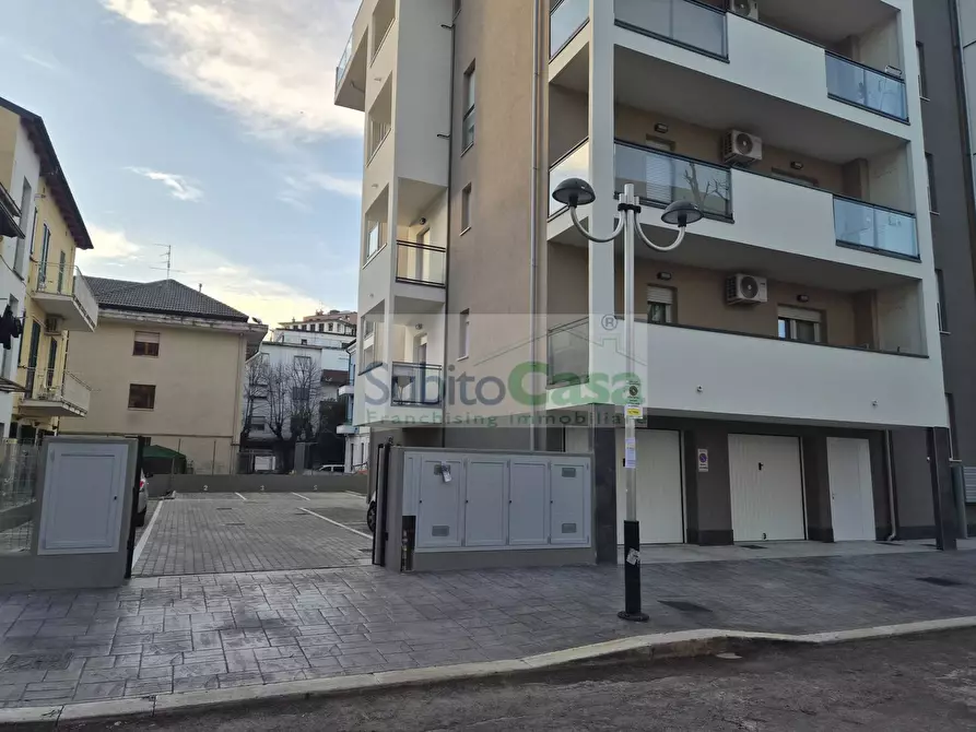 Immagine 5 di Box auto in affitto  in Via Meneghini 25 a Chieti