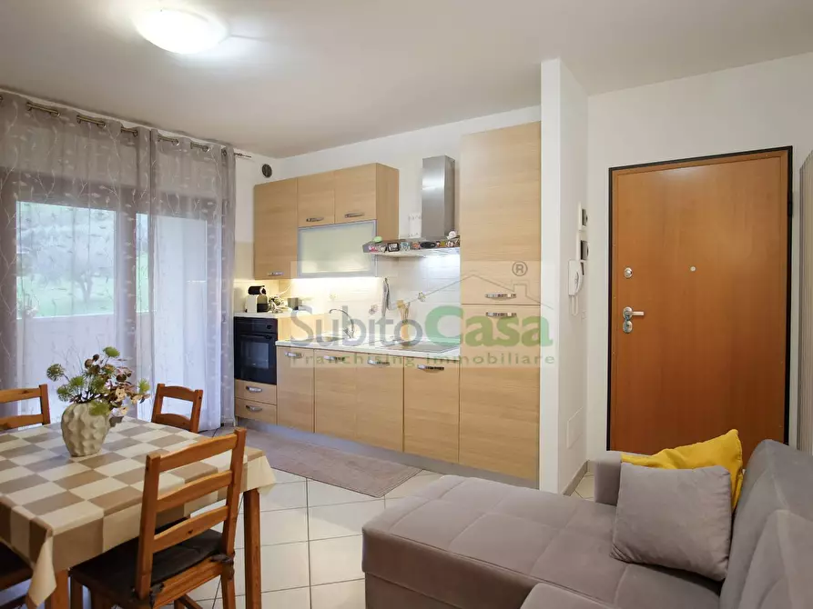 Immagine 2 di Appartamento in vendita  in Via Colle Dell'Ara 140 a Chieti
