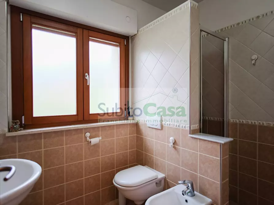 Immagine 9 di Appartamento in vendita  in Via Colle Dell'Ara 140 a Chieti