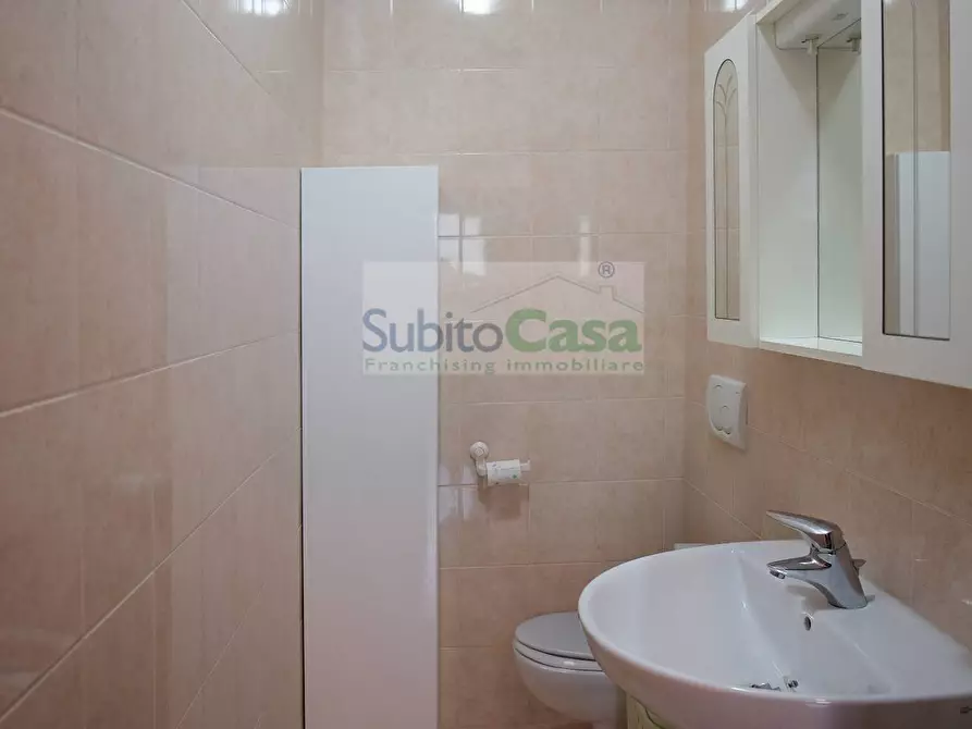 Immagine 19 di Appartamento in vendita  in Via Colle Dell'Ara 140 a Chieti