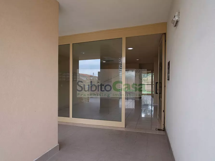 Immagine 31 di Appartamento in vendita  in Via Colle Dell'Ara 140 a Chieti