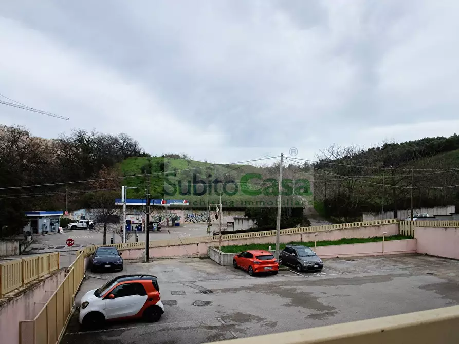 Immagine 33 di Appartamento in vendita  in Via Colle Dell'Ara 140 a Chieti