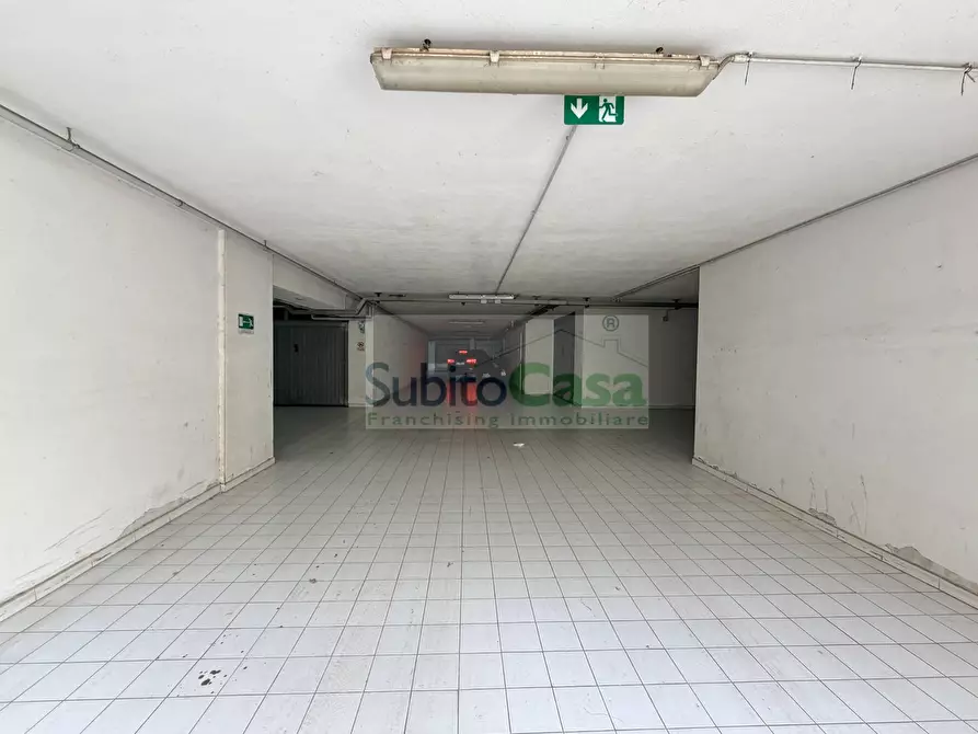 Immagine 2 di Box auto in affitto  in Via Ramiro Ortiz 28 a Chieti