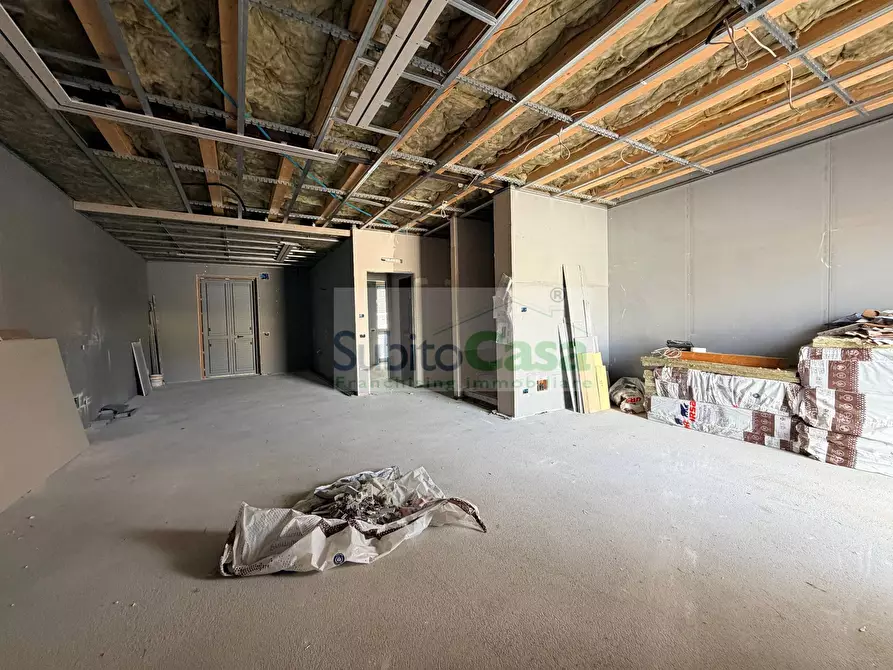 Immagine 31 di Villetta a schiera in vendita  in Via Degli Orti a Abbateggio