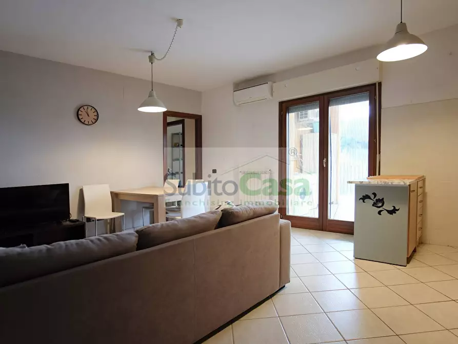 Immagine 6 di Appartamento in vendita  in Via Aldo Moro 90 a Chieti