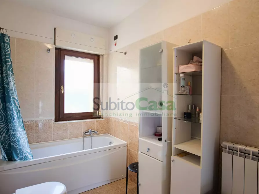 Immagine 11 di Appartamento in vendita  in Via Aldo Moro 90 a Chieti