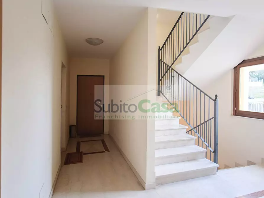 Immagine 34 di Appartamento in vendita  in Via Aldo Moro 90 a Chieti