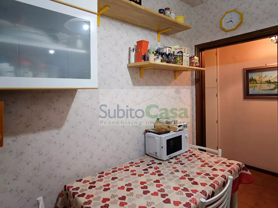 Immagine 8 di Appartamento in vendita  in Viale Della Liberazione 87 a Chieti