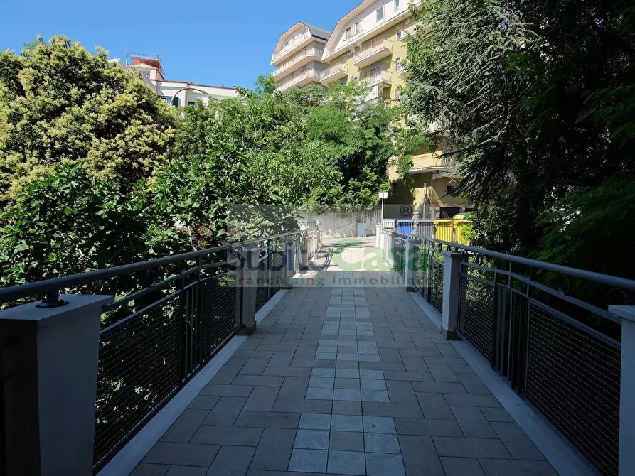 Immagine 24 di Appartamento in vendita  in Viale Della Liberazione 87 a Chieti