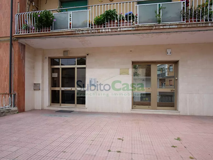 Immagine 34 di Appartamento in vendita  in Via Silvinio Olivieri 111 a Chieti