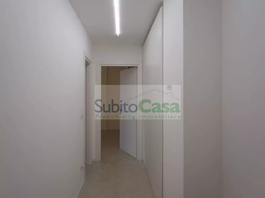 Immagine 14 di Appartamento in vendita  in Via Silvinio Olivieri 111 a Chieti