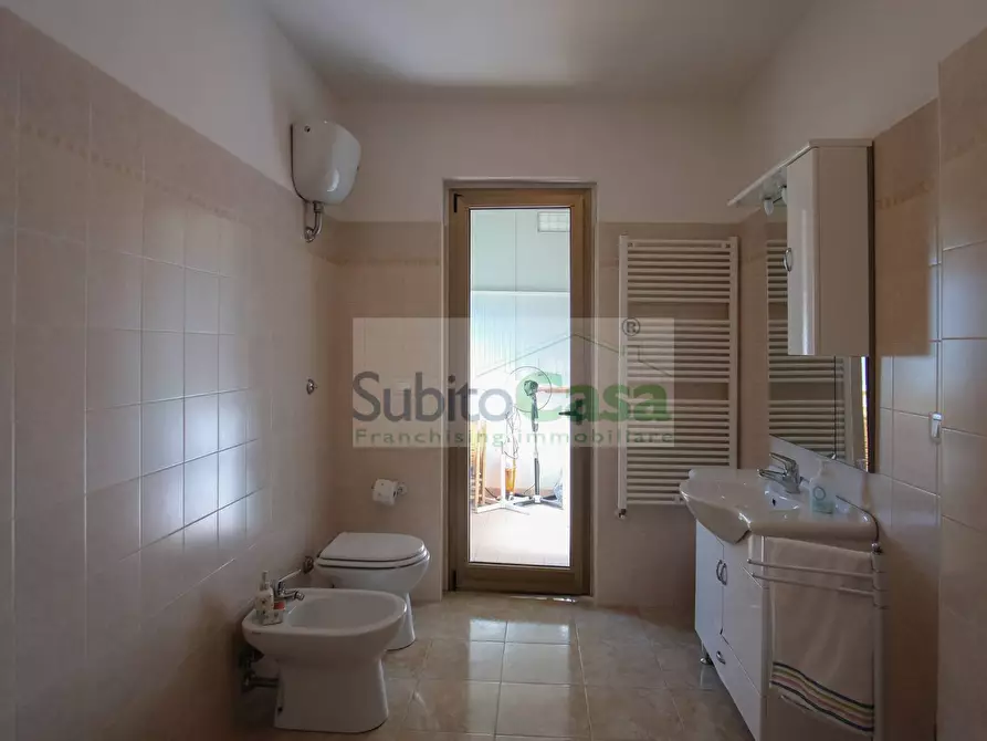Immagine 19 di Casa indipendente in vendita  a Bucchianico