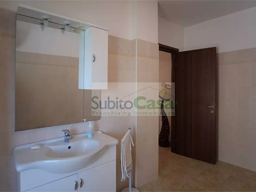 Immagine 22 di Casa indipendente in vendita  a Bucchianico