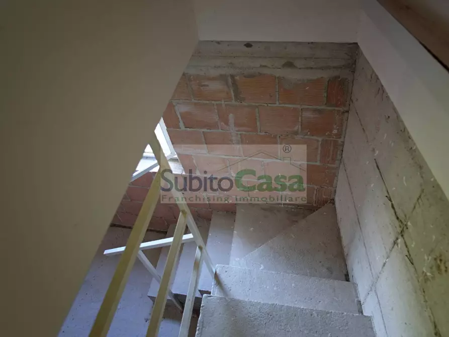 Immagine 28 di Casa indipendente in vendita  a Bucchianico