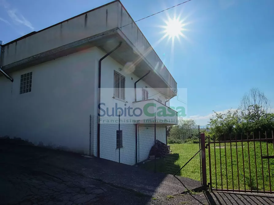 Immagine 31 di Casa indipendente in vendita  a Bucchianico