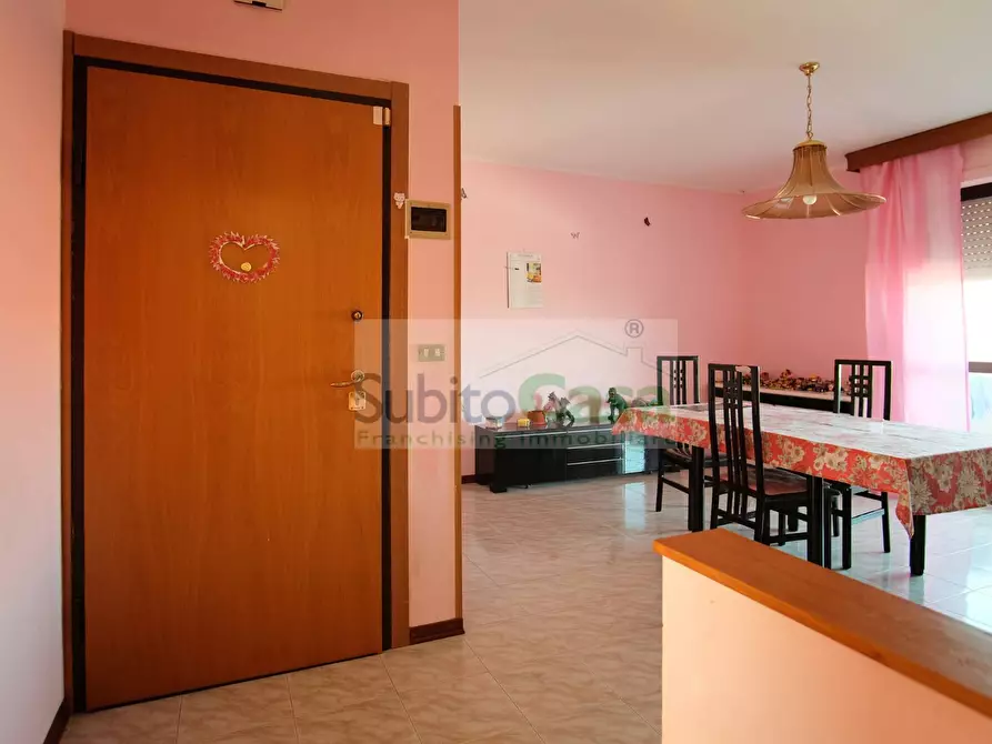 Immagine 3 di Appartamento in vendita  in Massera 30 a Brittoli