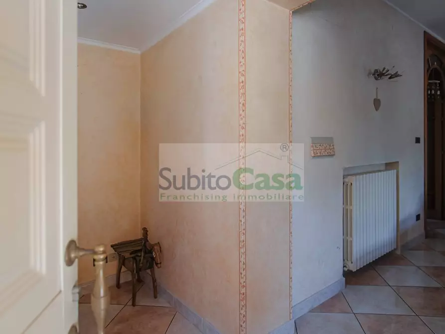 Immagine 3 di Appartamento in vendita  in Via Corsi 12 a Ari
