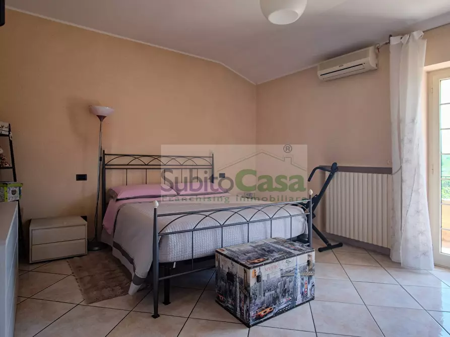 Immagine 21 di Appartamento in vendita  in Via Corsi 12 a Ari