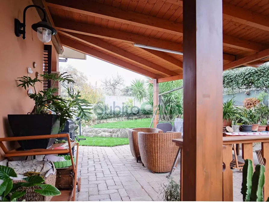 Immagine 54 di Villa in vendita  in Via Luigi De Crecchio a Chieti