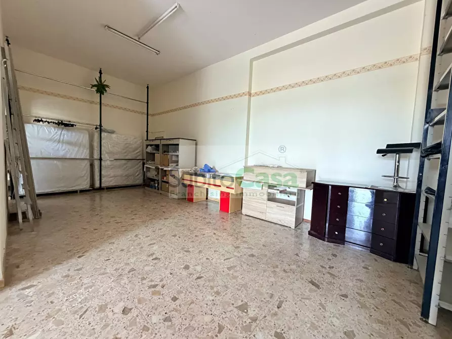 Immagine 9 di Magazzino in vendita  in Via Lago Di Scanno 9 a Paglieta