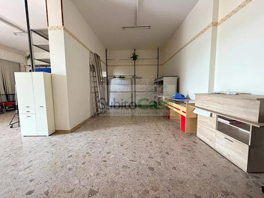 Immagine 10 di Magazzino in vendita  in Via Lago Di Scanno 9 a Paglieta