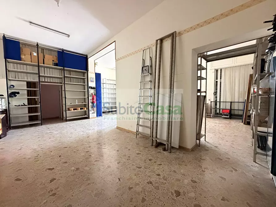 Immagine 11 di Magazzino in vendita  in Via Lago Di Scanno 9 a Paglieta