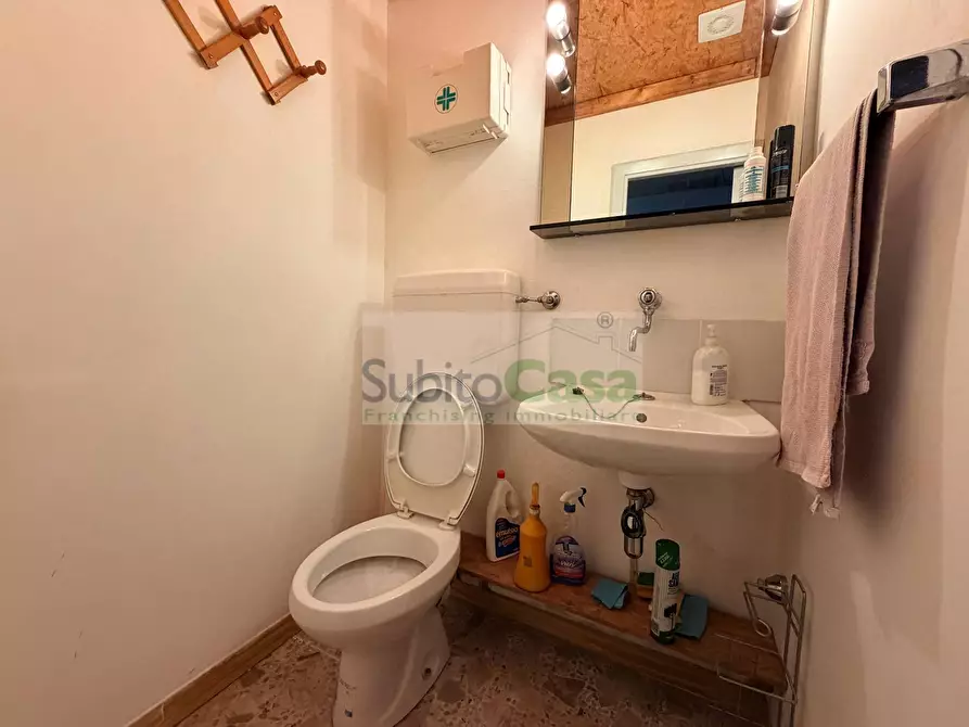 Immagine 13 di Magazzino in vendita  in Via Lago Di Scanno 9 a Paglieta