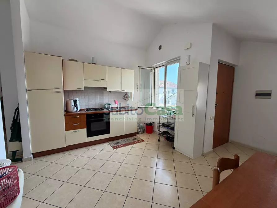Immagine 1 di Casa semindipendente in affitto  in Viale Unità D'Italia 262 a Chieti